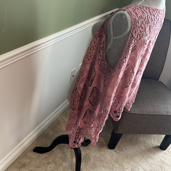 Super cute pink vest size L - Picture 6 of 9